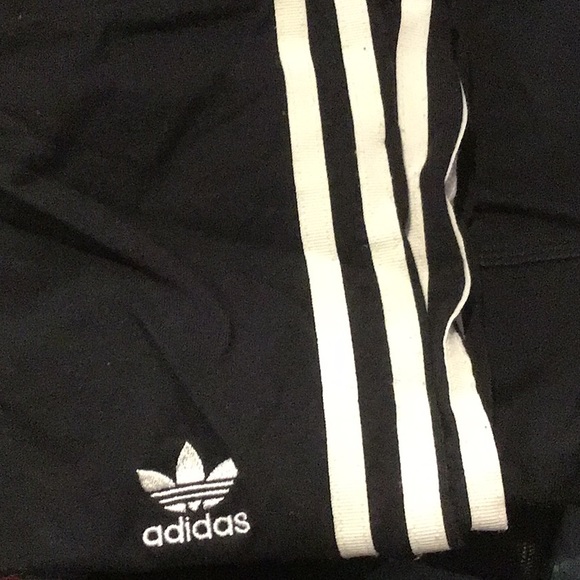 SPRING SALE! Adidas leggings! Size L ;) make me an offer 🏖 - Picture 3 of 3